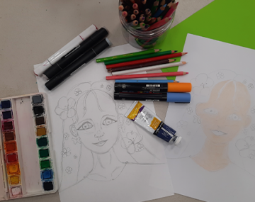 feuille de papier avec dessin feutre gouache et aquarelle polyèdre seynod annecy